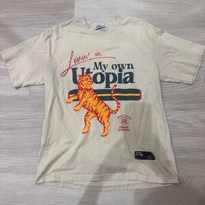 Aelfric Eden Cream Graphic Tee